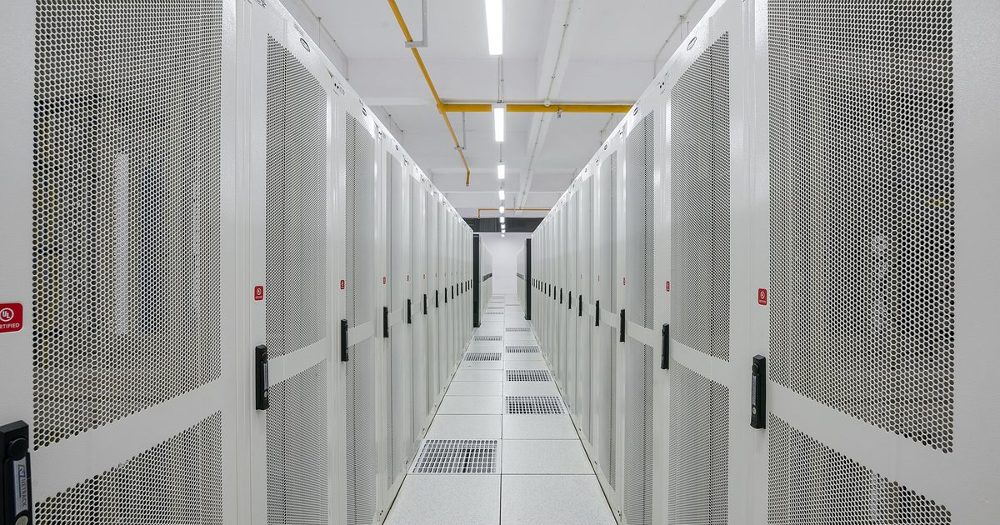 Os dois segundos em que o telemóvel entra na rede, passo a passo, e o que diz quando é recusado