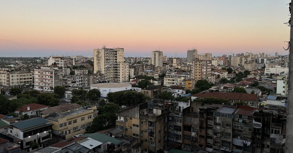 5G em Moçambique, o que as bandas do INCM mudam para quem trabalha com telemóveis